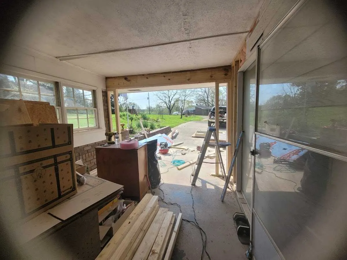 Air movers and dehumidifier for Water Mitigation Services in Garwood